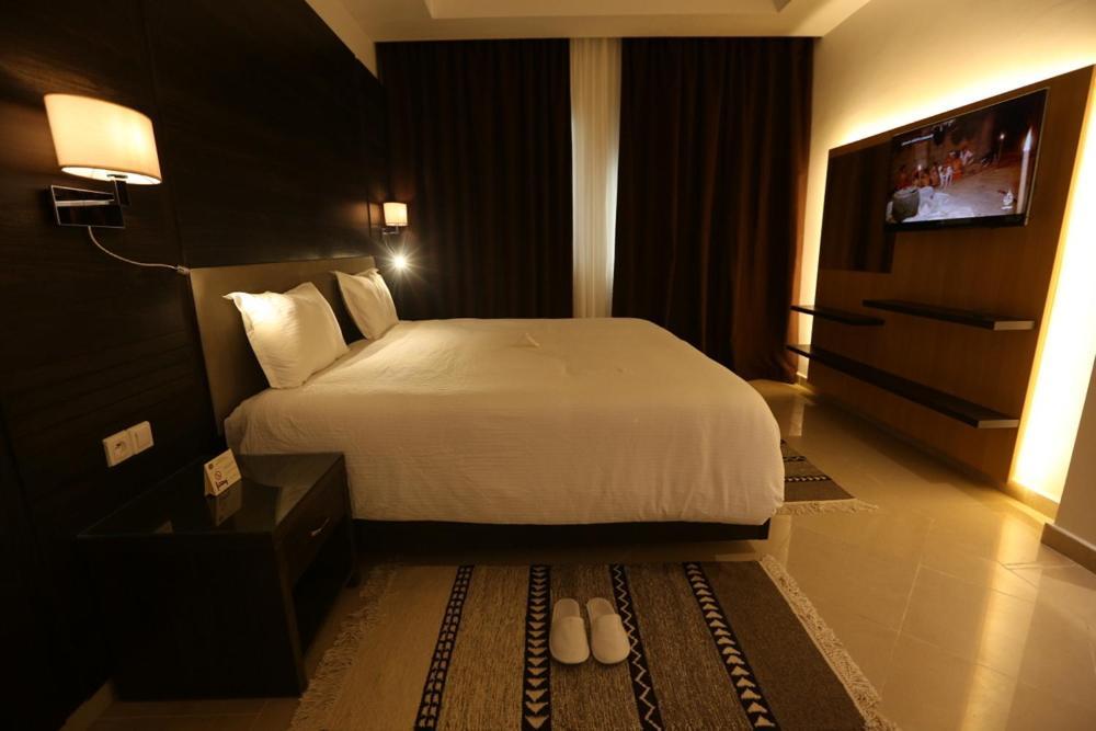 Hotel Ksar Dhiafa By Plaza Hotels & Resorts Sidi Bouzid Exteriör bild