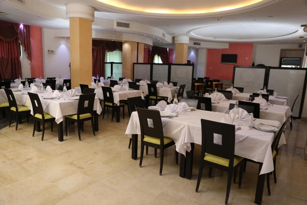 Hotel Ksar Dhiafa By Plaza Hotels & Resorts Sidi Bouzid Exteriör bild